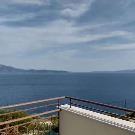 Nireas In Evia